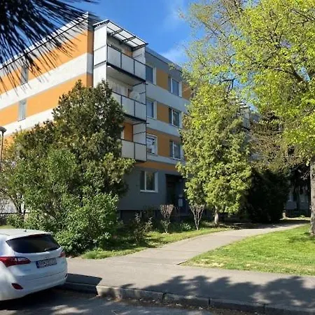 Mini - Parking Free - 5 Min Center *