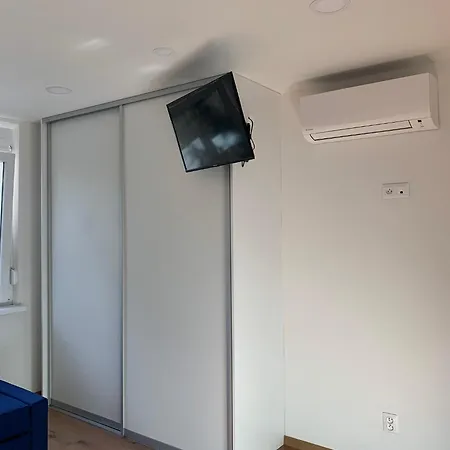 Mini - Parking Free - 5 Min Center